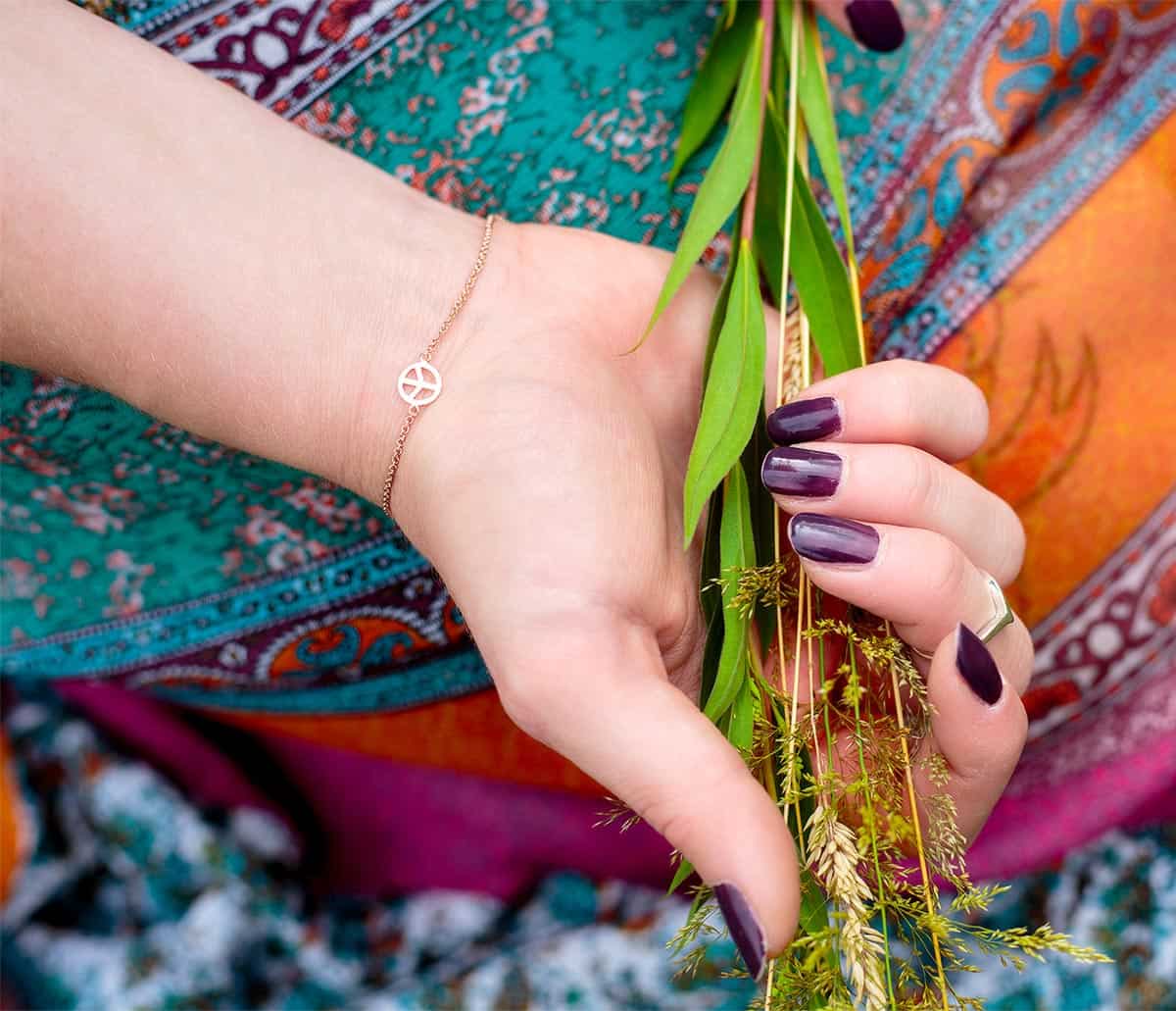 armband mit peace zeichen