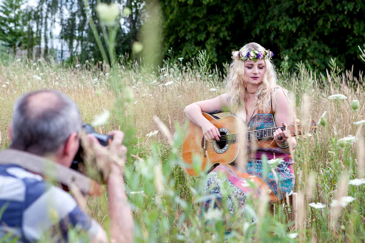 hippy shooting behind the scenes