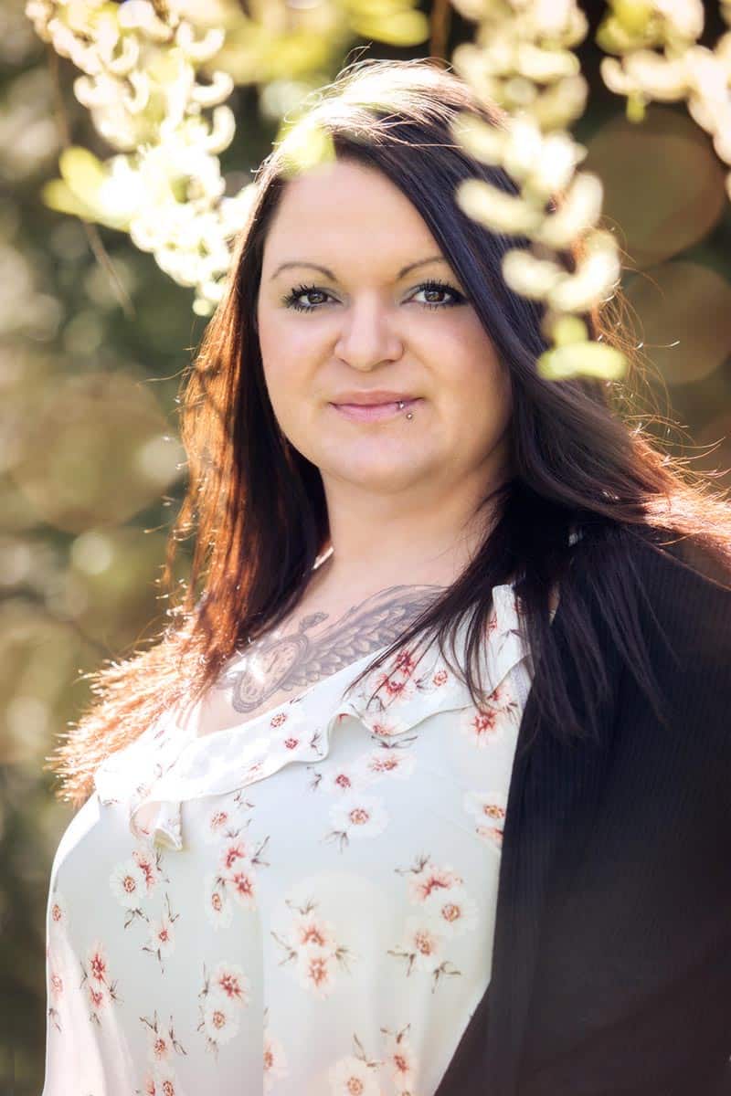 junge frau im rombergpark